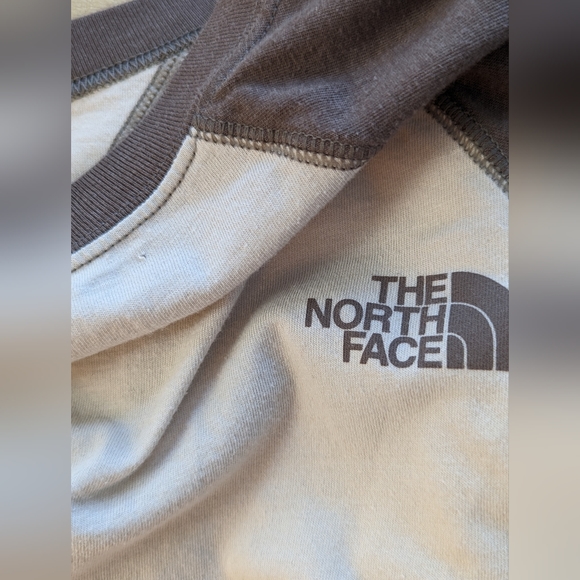 The North Face Men's Classic Fit Berkeley CA Bear Shirt, Size Medium - Picture 3 of 4